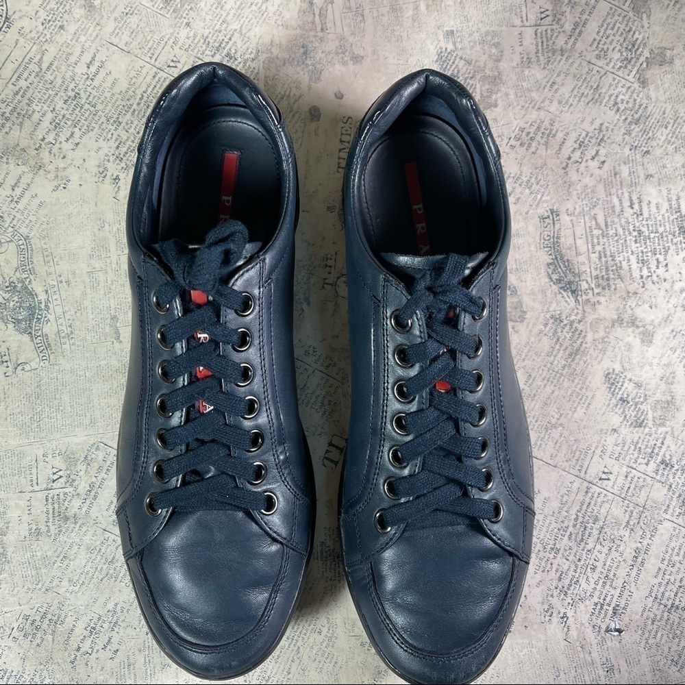 PRADA Navy Blue Calfskin Leather Low Top Sneakers Size 8 Made in Italy - Picture 4 of 13